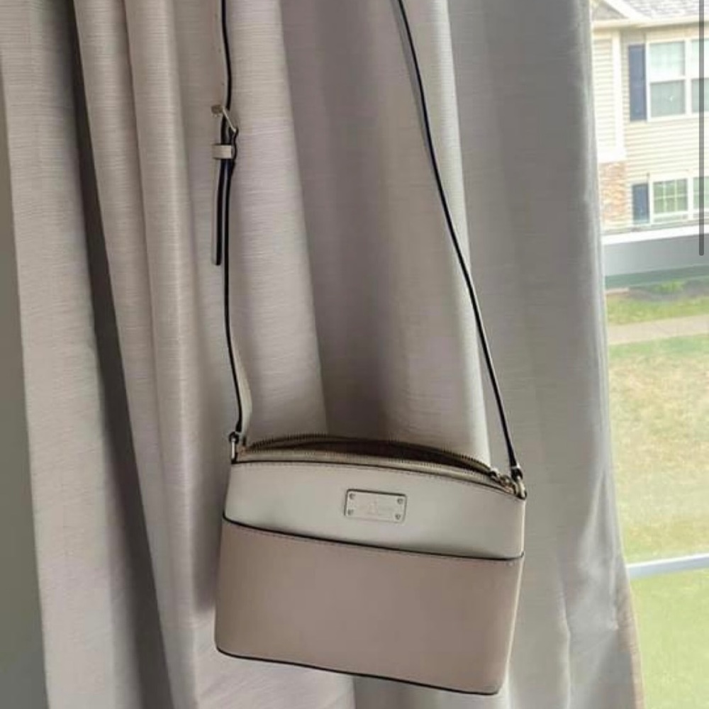 Kate spade crossbody bag